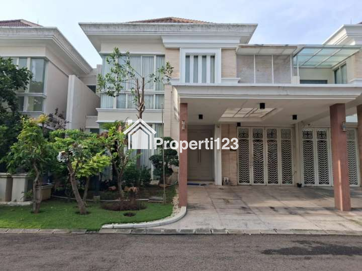 Rumah Minimalis Modern Di Perumahan Pakuwon Indah Surabaya Barat - 1