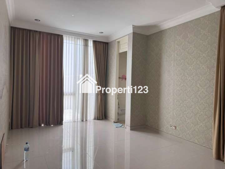 Rumah Minimalis Modern Di Perumahan Pakuwon Indah Surabaya Barat - 8