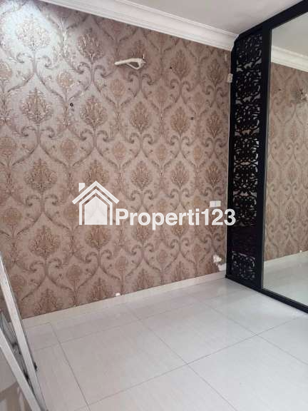 Rumah Minimalis Modern Di Perumahan Pakuwon Indah Surabaya Barat - 3