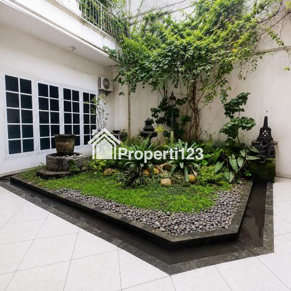 Rumah Disewakan di Menteng - 5