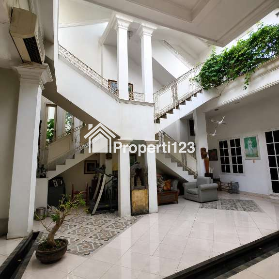 Rumah Disewakan di Menteng - 3
