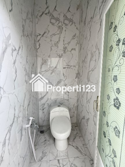 Dijual Ruko Baru, Pinggir Jalan di Duren Tiga Jakarta Selatan - 6