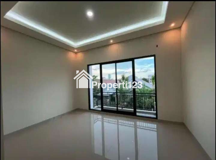 Rumah Cantik Baru Gress Lokasi Sutorejo Mulyosari Surabaya Timur - 5