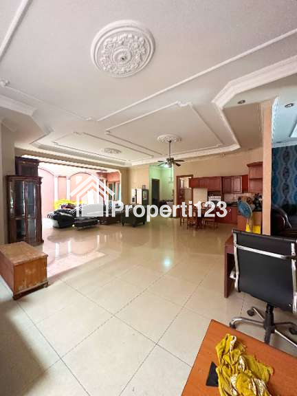 Rumah Second 2 Lantai Tanah Luas di Gedong Pasar Rebo Jakarta Timur - 7