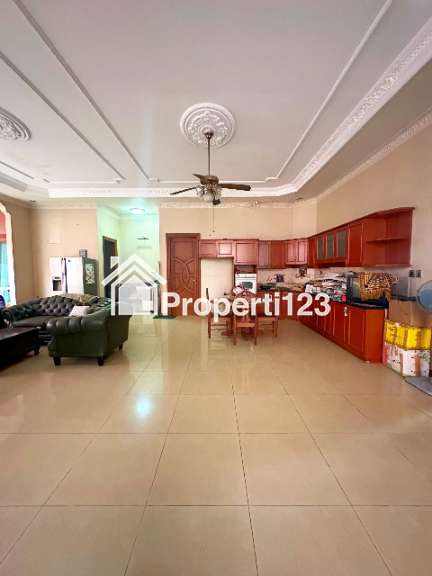 Rumah Second 2 Lantai Tanah Luas di Gedong Pasar Rebo Jakarta Timur - 4