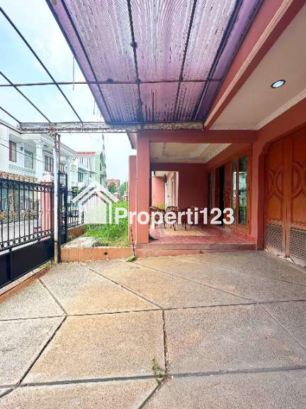 Rumah Second 2 Lantai Tanah Luas di Gedong Pasar Rebo Jakarta Timur - 3