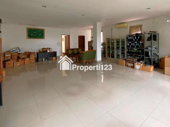 Gedung Kantor 3 Lantai Posisi Hoek Duren Sawit Jakarta Timur - 8