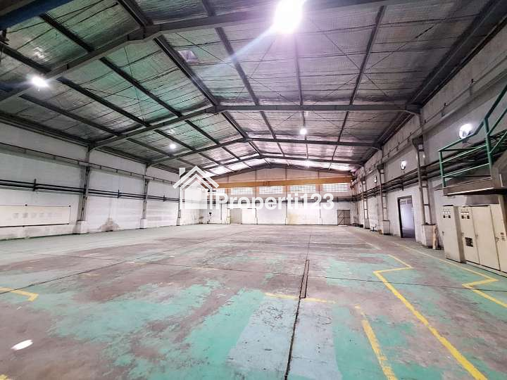 Gudang Ex Pabrik Super Strategis Kawasan Industri MM2100 Cibitung - 4