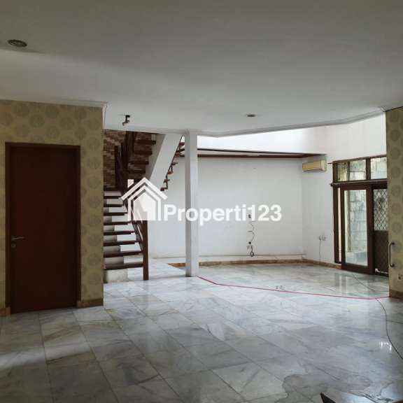 Dijual Rumah di Jl.Tosiga, Kebun Jeruk, Jakarta Barat - 3