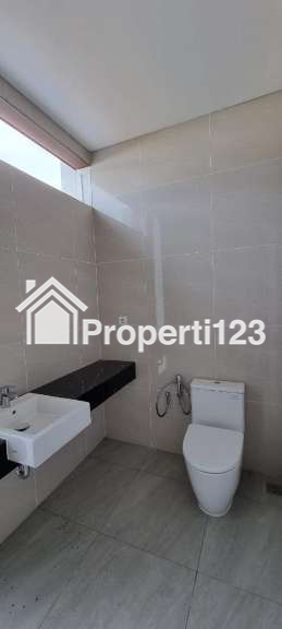 Dijual Rumah di Riviera Metland Puri - 6