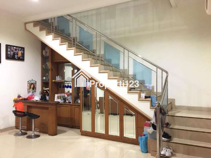 Dijual Rumah di Taman Palem Lestari, Cengkareng, Jakarta Barat - 3