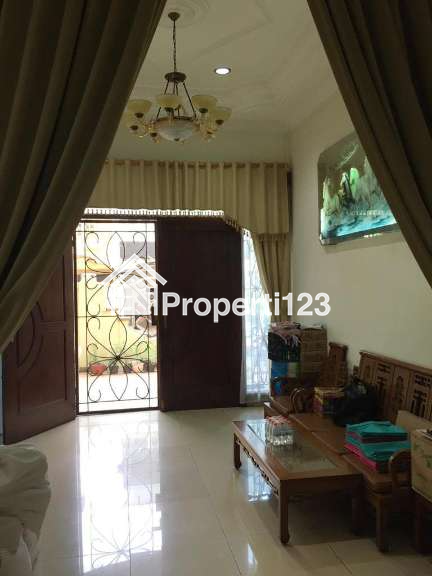 Dijual Rumah di Taman Palem Lestari, Cengkareng, Jakarta Barat - 2