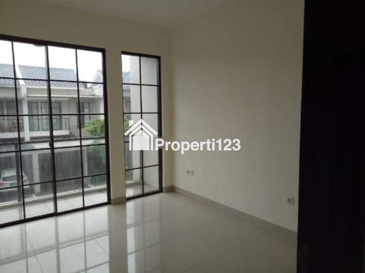 Dijual Cepat Rumah di Green Village, Cipondoh, Tangerang - 8