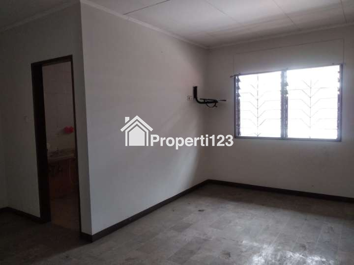 Dijual Rumah di Taman Kedoya Baru, Jakarta Barat - 6