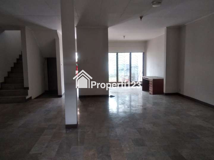 Dijual Rumah di Taman Kedoya Baru, Jakarta Barat - 5
