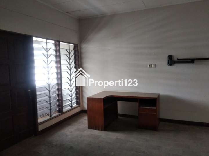 Dijual Rumah di Taman Kedoya Baru, Jakarta Barat - 8
