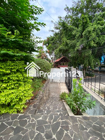 Dijual Mini Gedung Hoek di Duren Sawit Jakarta Timur - 7