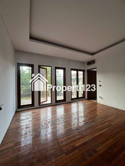 Dijual Rumah di Taman Villa Meruya, Meruya Selatan, Kembangan, Jakarta Barat - 11