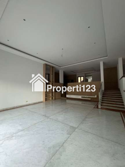 Dijual Rumah di Taman Villa Meruya, Meruya Selatan, Kembangan, Jakarta Barat - 8