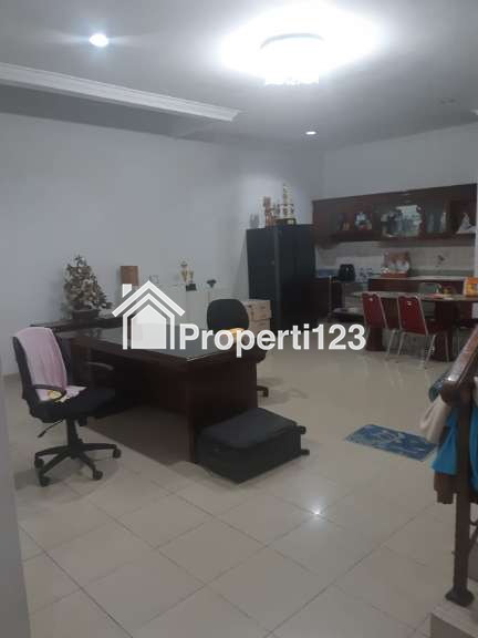 Dijual Rumah di Jln. Kencana Molek, Puri Kencana, Kembangan, Jakarta Barat - 5