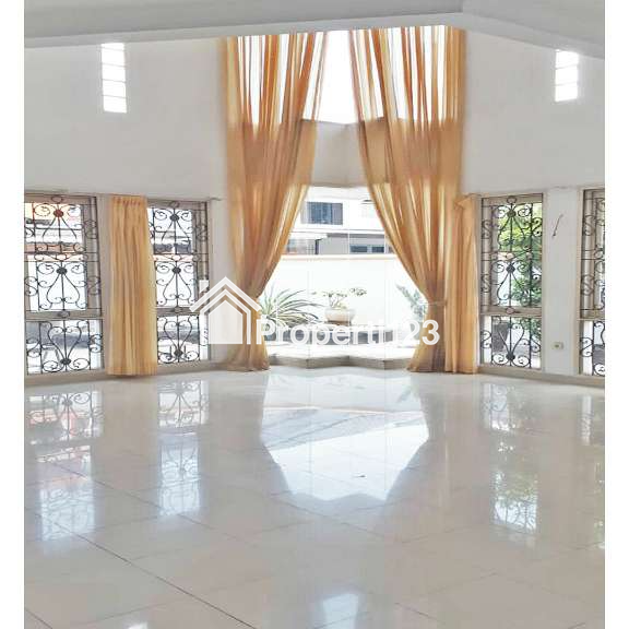 Dijual Rumah di Jln. Kencana Molek, Puri Kencana, Kembangan, Jakarta Barat - 2