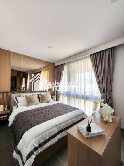 Rumah minimalis 2 lantai desain modern di Serpong Tangerang Selatan - 5