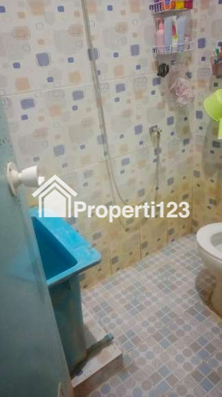 Rumah Hook pojok hadap selatan Surabaya Barat SHM - 4