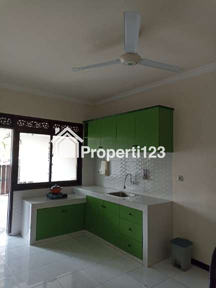 Rumah Semi furnished Lokasi Pondok tjandra Waru Sidoarjo - 6