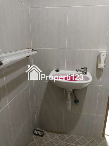 Rumah Semi furnished Lokasi Pondok tjandra Waru Sidoarjo - 7