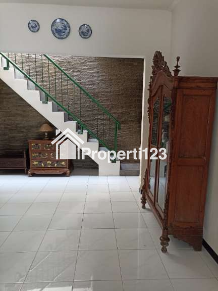 Rumah Semi furnished Lokasi Pondok tjandra Waru Sidoarjo - 3