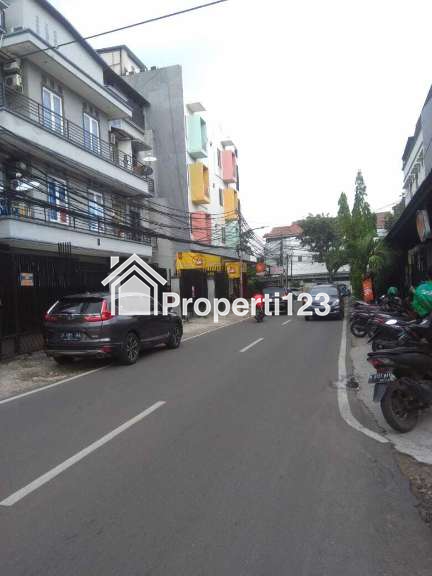 Dijual Rumah Kost di Taman Daan Mogot Raya, Tanjung Duren, Grogol, Jakarta Barat - 6