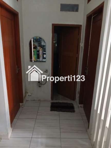 Rumah second murah tanah luas siap huni dlm cluster diPancoran Mas Depok - 4