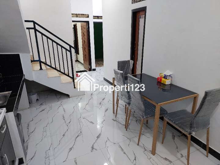 RUMAH 2 LANTAI SEMI FURNISH DISEWAKAN 2JT/BLN ATAU 24 JT/THN (NEGO) - 3