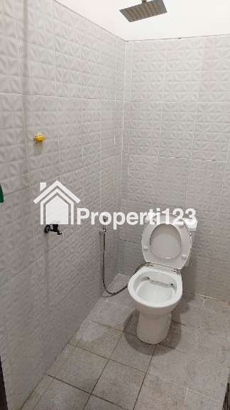RUMAH 2 LANTAI SEMI FURNISH DISEWAKAN 2JT/BLN ATAU 24 JT/THN (NEGO) - 8
