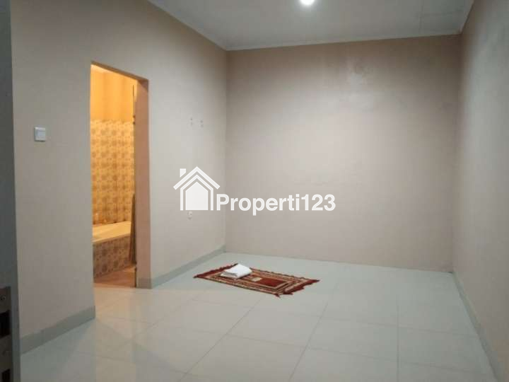 Dijual Rumah di Komplek Karang Tengah Permai, Kavling Hankam, Joglo, Jakarta Barat - 5
