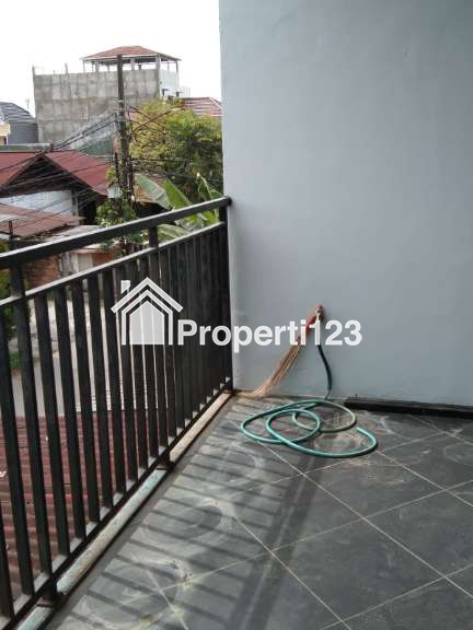 Dijual Rumah di Komplek Karang Tengah Permai, Kavling Hankam, Joglo, Jakarta Barat - 7
