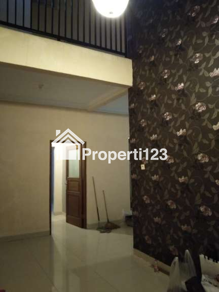 Dijual Rumah di Komplek Karang Tengah Permai, Kavling Hankam, Joglo, Jakarta Barat - 8