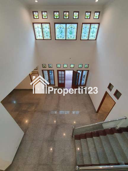 Dijual Rumah di Jalan Moh. Kahfi Raya, Jagakarsa, Jakarta Selatan - 11