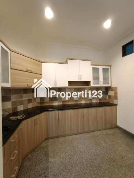 Dijual Rumah di Jalan Moh. Kahfi Raya, Jagakarsa, Jakarta Selatan - 9