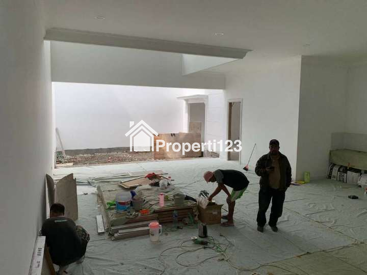 DIJUAL RUMAH MEWAH AMERICAN CLASSIC di Cempaka Putih Tengah, Jakarta Pusat - 5