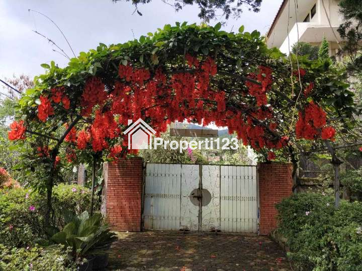 Dijual Villa di Jalan Ciloto, Cipanas, Cianjur, Puncak, Jawa Barat - 6