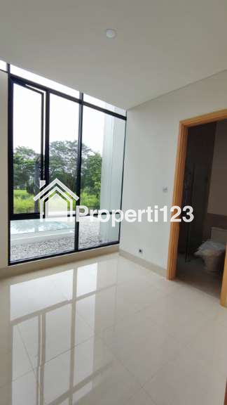 Dijual Rumah di Paradiso Golf Villas Jababeka - 8
