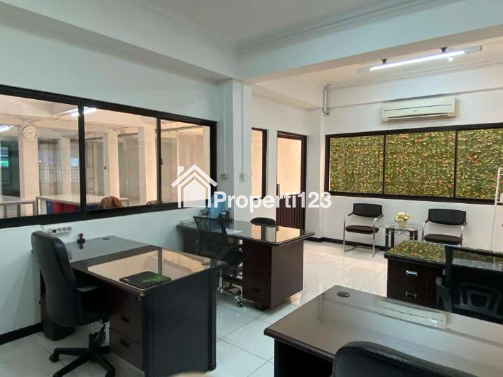 Turun Harga, Dijual Cepat Rumah di Jl. Kerajinan, Jakarta Barat - 7