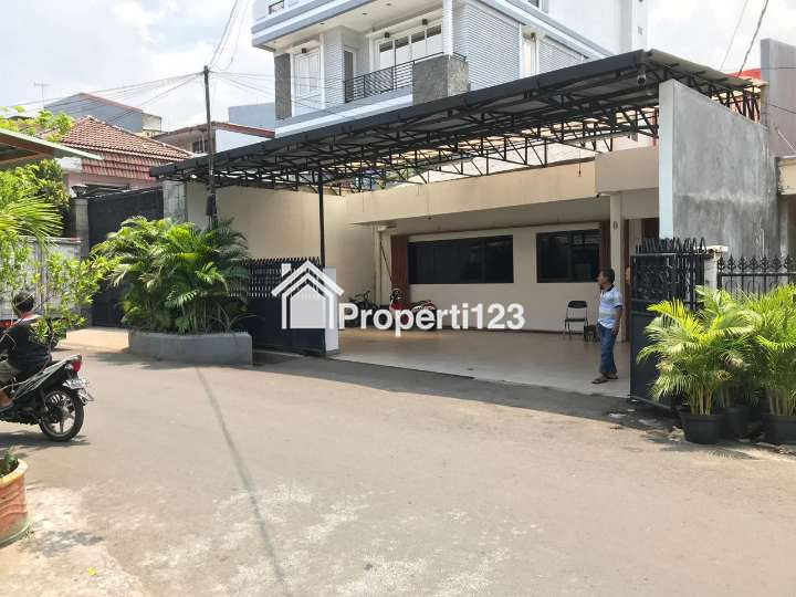 Turun Harga, Dijual Cepat Rumah di Jl. Kerajinan, Jakarta Barat - 8
