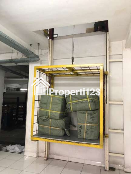 Turun Harga, Dijual Cepat Rumah di Jl. Kerajinan, Jakarta Barat - 11