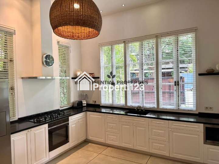 STUNNING 3-BEDROOM VILLA WITH BEACH VIEW FOR RENT IN NELAYAN CANGGU – BM483 - 8