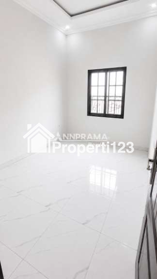 Rumah minimalis Classic Modern di Beji Depok - 9