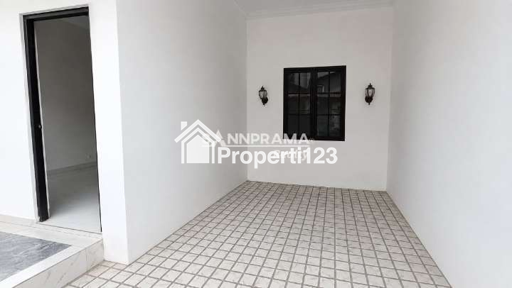 Rumah minimalis Classic Modern di Beji Depok - 4