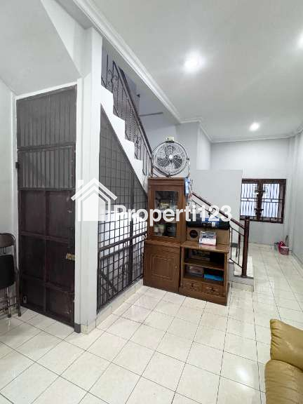 Dijual Cepat Ruko di Cendrawasih Raya, Cengkareng, Jakarta Barat - 11