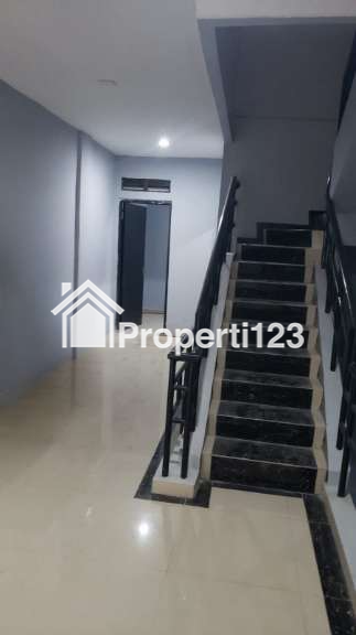 Turun Harga, Dijual Cepat Ruko di Taman Palem Lestari, Ruko Pelangi, Cengkareng, Jakarta Barat - 5